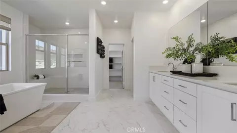 Entry Way - 644 Guy Turner Dr, Camarillo, CA 93010 photo 2 of 4