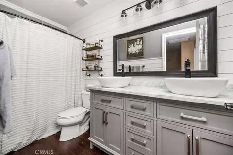 Bath - 67 Declaration, Irvine, CA 92602 photo 4 of 4
