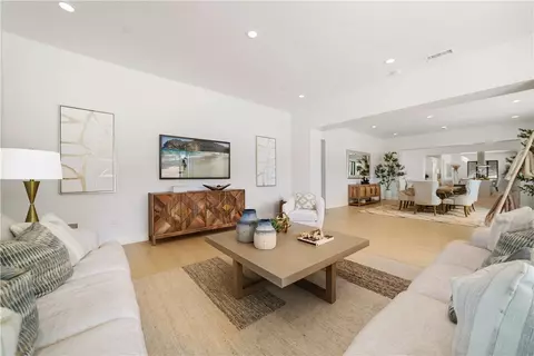 Living - 2027 Via Monserate, Fallbrook, CA 92028 photo 5 of 6