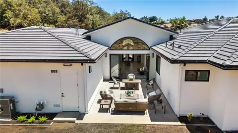 Exterior - 2027 Via Monserate, Fallbrook, CA 92028 photo 9 of 9