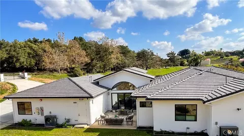 Exterior - 2027 Via Monserate, Fallbrook, CA 92028 photo 7 of 10