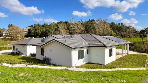 Exterior - 2027 Via Monserate, Fallbrook, CA 92028 photo 5 of 9