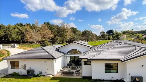Exterior - 2027 Via Monserate, Fallbrook, CA 92028 photo 6 of 9