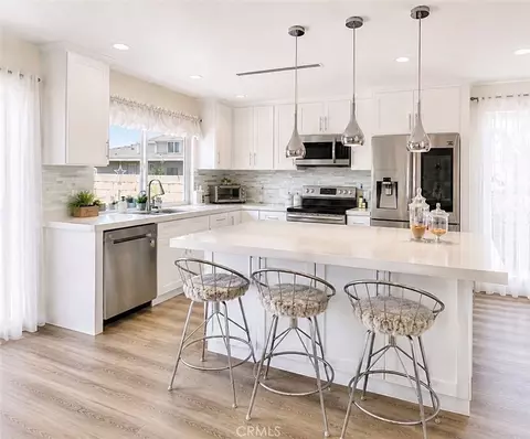 Kitchen - 10 Sunflower, Irvine, CA 92604 photo 2 of 2