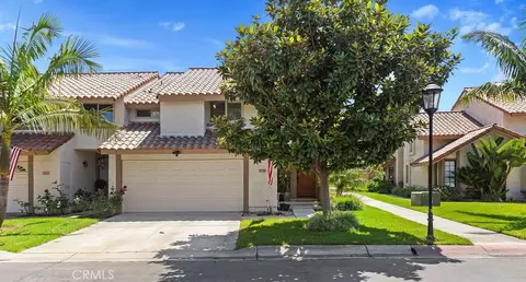 20932 Coastview Ln, Huntington Beach, CA 92648