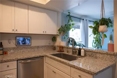 Kitchen - 1919 E Beverly Way #113, Long Beach, CA 90802 photo 2 of 2