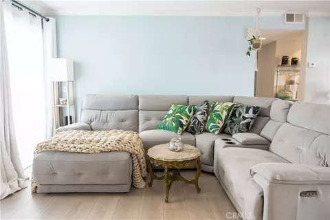 Living - 1919 E Beverly Way #113, Long Beach, CA 90802 photo 3 of 3