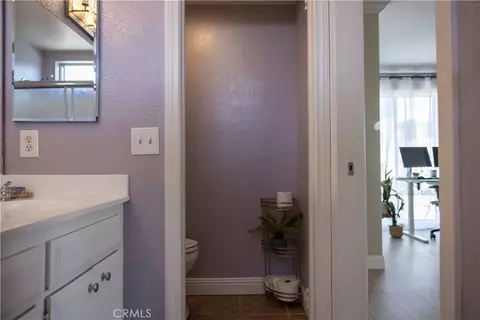 Bath - 1919 E Beverly Way #113, Long Beach, CA 90802 photo 2 of 4