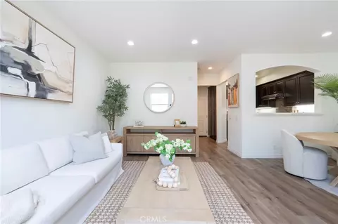 Living - 94 Hedge Bloom, Irvine, CA 92618 photo 2 of 2