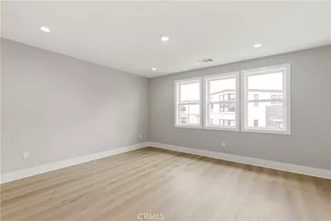 Living - 156 Apron, Irvine, CA 92618 photo 5 of 10