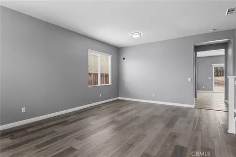 Living - 13239 Placentia St, Hesperia, CA 92344 photo 2 of 5