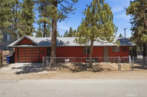 Exterior - 2099 4th Ln, Big Bear City, CA 92314 photo 6 of 7