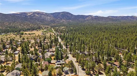 View/Area - 2099 4th Ln, Big Bear City, CA 92314 photo 1 of 2