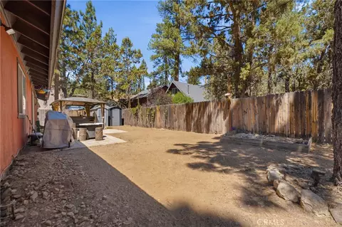 Exterior - 2099 4th Ln, Big Bear City, CA 92314 photo 5 of 7