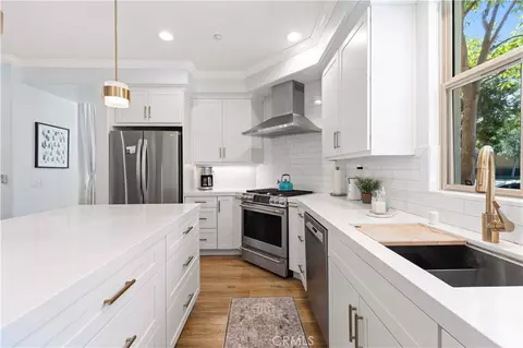 Kitchen - 111 Chantilly, Irvine, CA 92620 photo 5 of 7