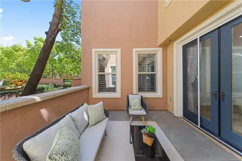 Exterior - 111 Chantilly, Irvine, CA 92620 photo 6 of 11
