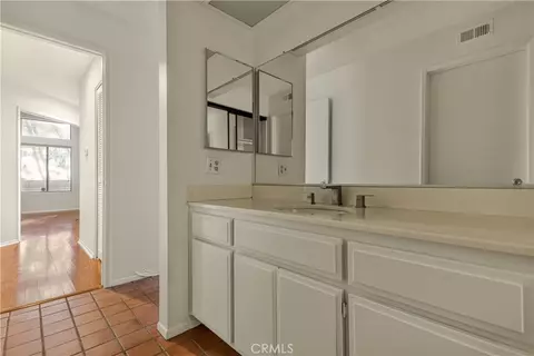 Bath - 5722 E Stillwater Ave #84, Orange, CA 92869 photo 1 of 2