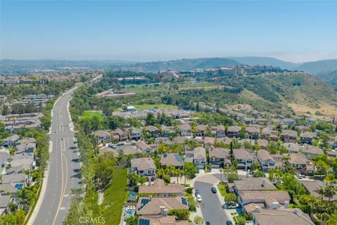 98 Endless Vis, Aliso Viejo, CA 92656