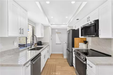 Kitchen - 1680 N Coast Highway 101 #36, Encinitas, CA 92024 photo 1 of 1