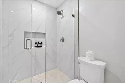 Bath - 1680 N Coast Highway 101 #36, Encinitas, CA 92024 photo 2 of 4