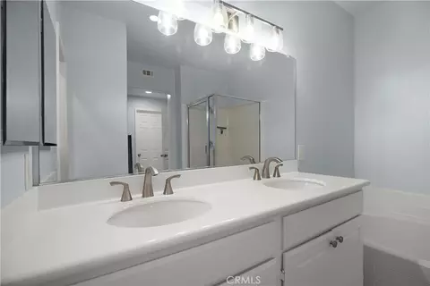 Bath - 7 Herrick St, Ladera Ranch, CA 92694 photo 2 of 4