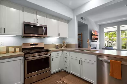 Kitchen - 7 Herrick St, Ladera Ranch, CA 92694 photo 1 of 2