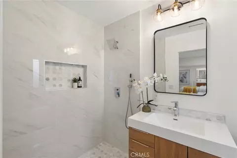 Bath - 2121 S 3rd, Arcadia, CA 91006 photo 1 of 4