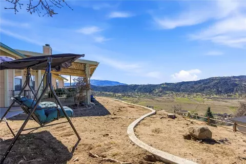 Exterior - 27100 Barkes, Tehachapi, CA 93561 photo 6 of 13