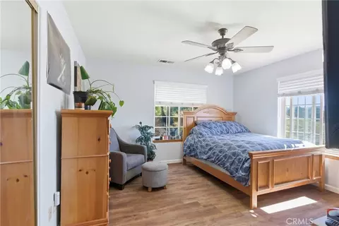 Bedroom - 27100 Barkes, Tehachapi, CA 93561 photo 2 of 6