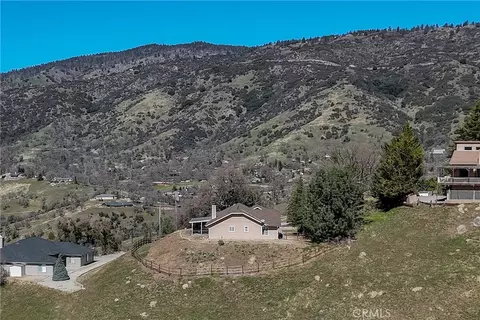 View/Area - 27100 Barkes, Tehachapi, CA 93561 photo 2 of 4