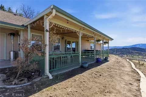 Exterior - 27100 Barkes, Tehachapi, CA 93561 photo 11 of 13