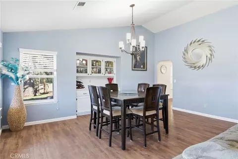 Dining - 27100 Barkes, Tehachapi, CA 93561 photo 1 of 3