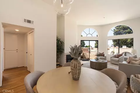 Dining - 550 Orange #421, Long Beach, CA 90802 photo 1 of 2