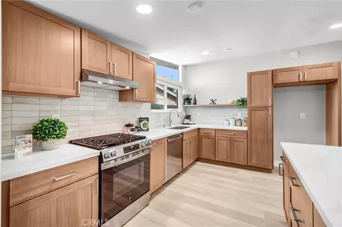 Kitchen - 7821 Yorkshire Ave, Stanton, CA 90680 photo 2 of 3
