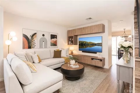 Living - 659 E Lee, Azusa, CA 91702 photo 2 of 5