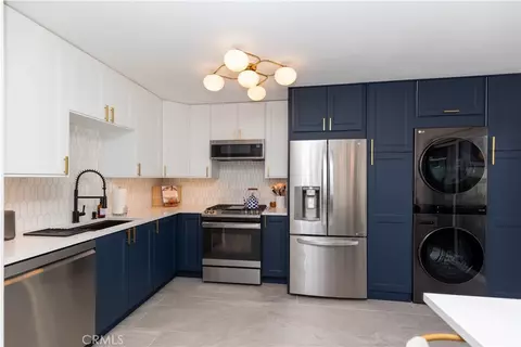 Kitchen - 659 E Lee, Azusa, CA 91702 photo 1 of 1