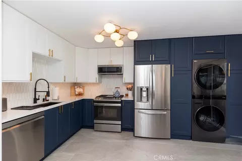 659 E Lee, Azusa, CA 91702
