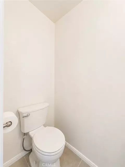Bath - 659 E Lee, Azusa, CA 91702 photo 4 of 6