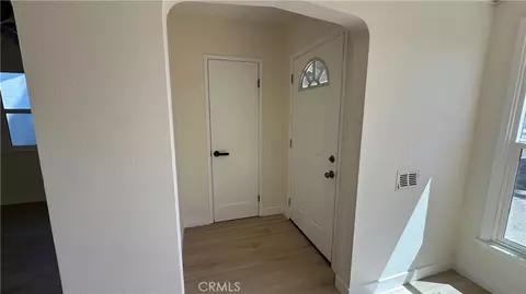 Entry Way - 6651 Coronado, Long Beach, CA 90805 photo 3 of 3