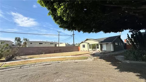 Exterior - 6651 Coronado, Long Beach, CA 90805 photo 5 of 22