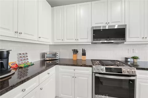 Kitchen - 51575 Ponderosa Dr, Indio, CA 92201 photo 3 of 4