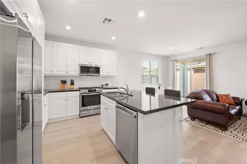 Kitchen - 51575 Ponderosa Dr, Indio, CA 92201 photo 2 of 4