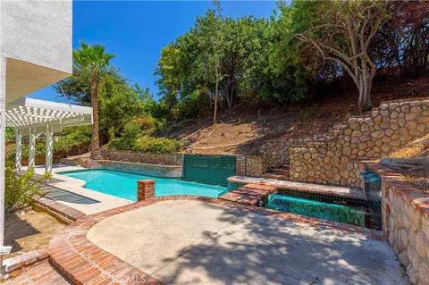 Exterior - 900 Fall Creek Ct, Walnut, CA 91789 photo 2 of 2
