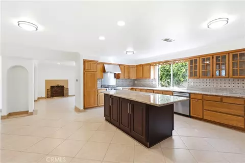 Kitchen - 14902 Dahlquist, Irvine, CA 92604 photo 2 of 5