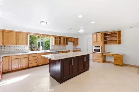 Kitchen - 14902 Dahlquist, Irvine, CA 92604 photo 3 of 5