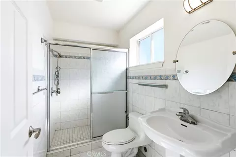 Bath - 14902 Dahlquist, Irvine, CA 92604 photo 5 of 5