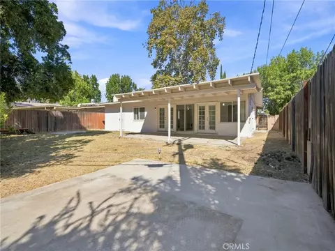 Exterior - 7735 Zelzah Ave, Reseda, CA 91335 photo 4 of 7
