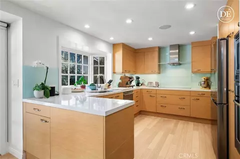 Kitchen - 17 Rippling Strm, Irvine, CA 92603 photo 1 of 4
