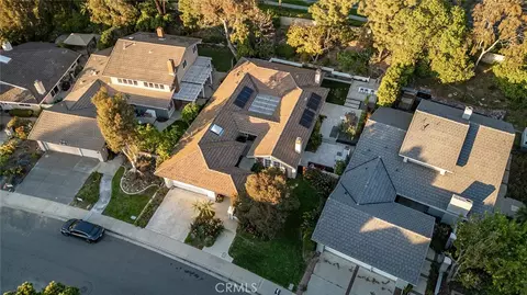 View/Area - 17 Rippling Strm, Irvine, CA 92603 photo 2 of 8