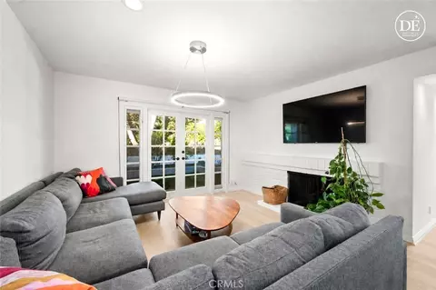 Living - 17 Rippling Strm, Irvine, CA 92603 photo 2 of 2